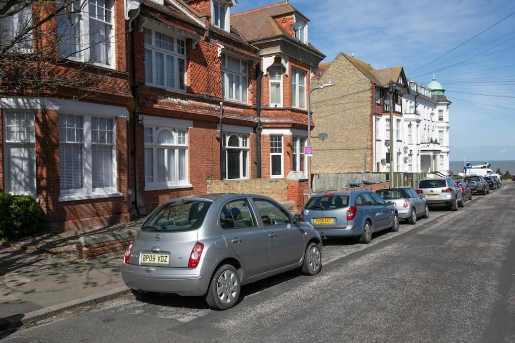 Wolverdene - Entire Ground Floor Flat With Garden Margate Exterior photo